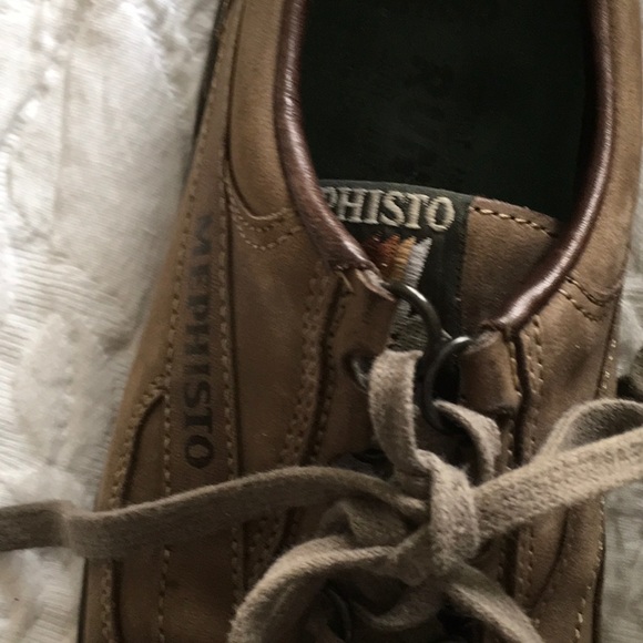 Shoes - Picture 4 of 5